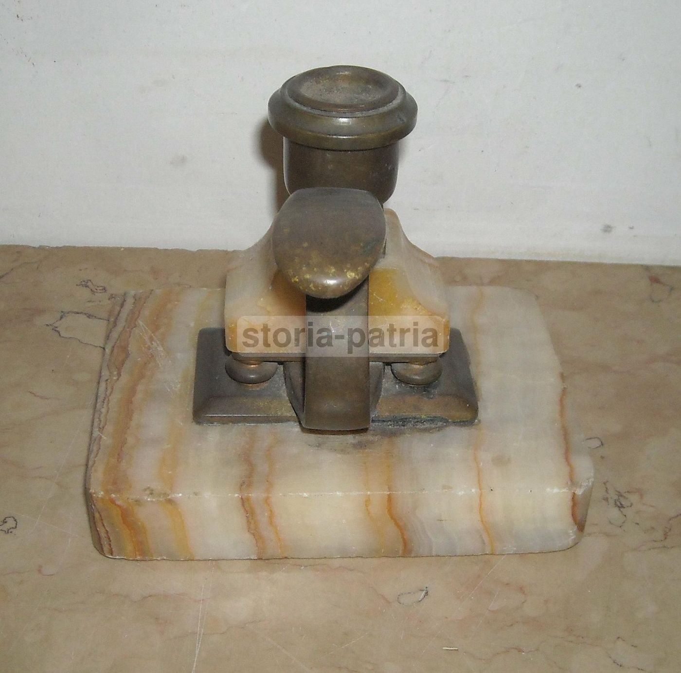Bugia Porta Candela In Bronzo E Marmo Venato Dell'800