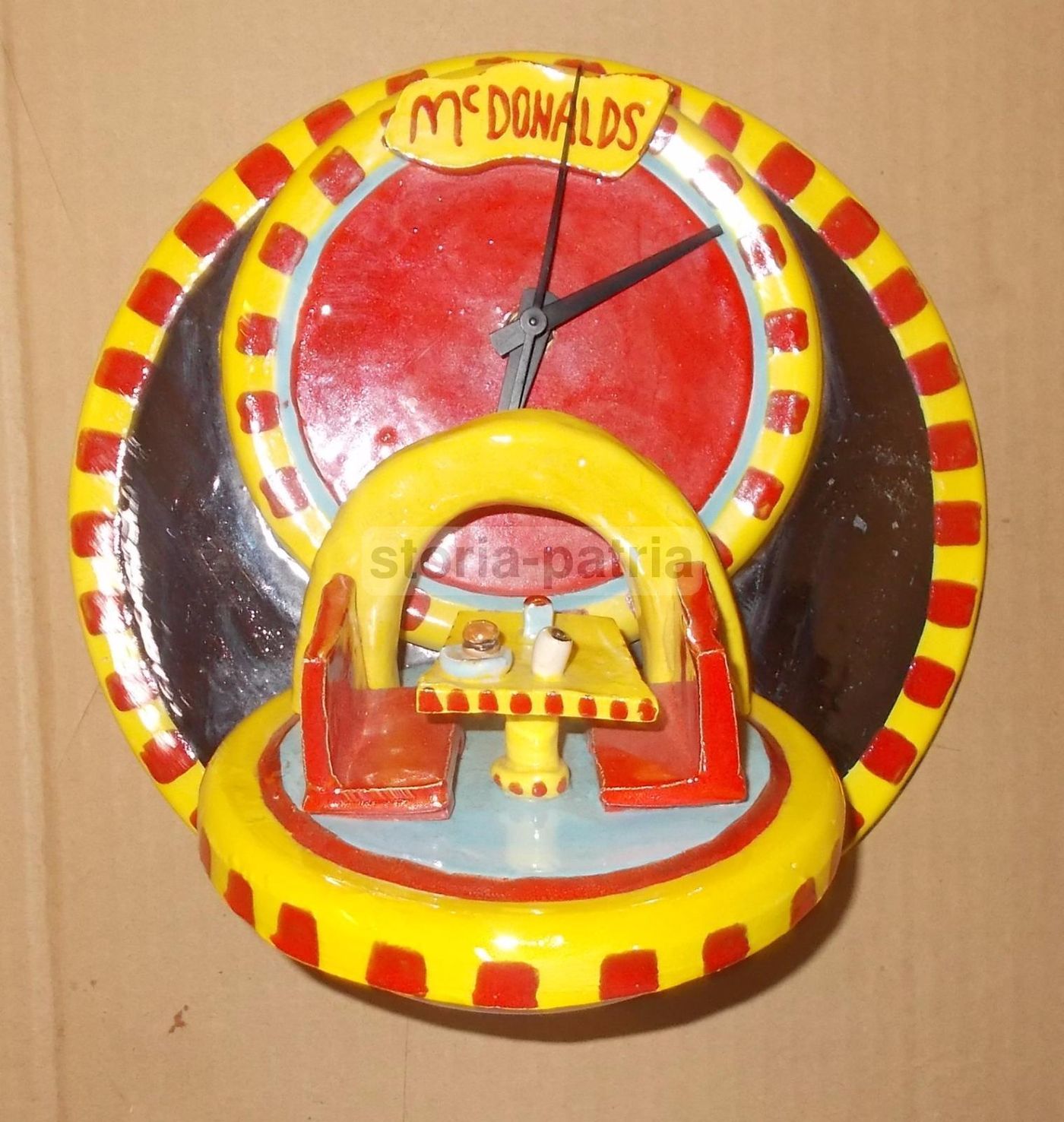 Orologio Da Parete McDonald'S, Scultura In Ceramica Con Hamburger E Tavolo