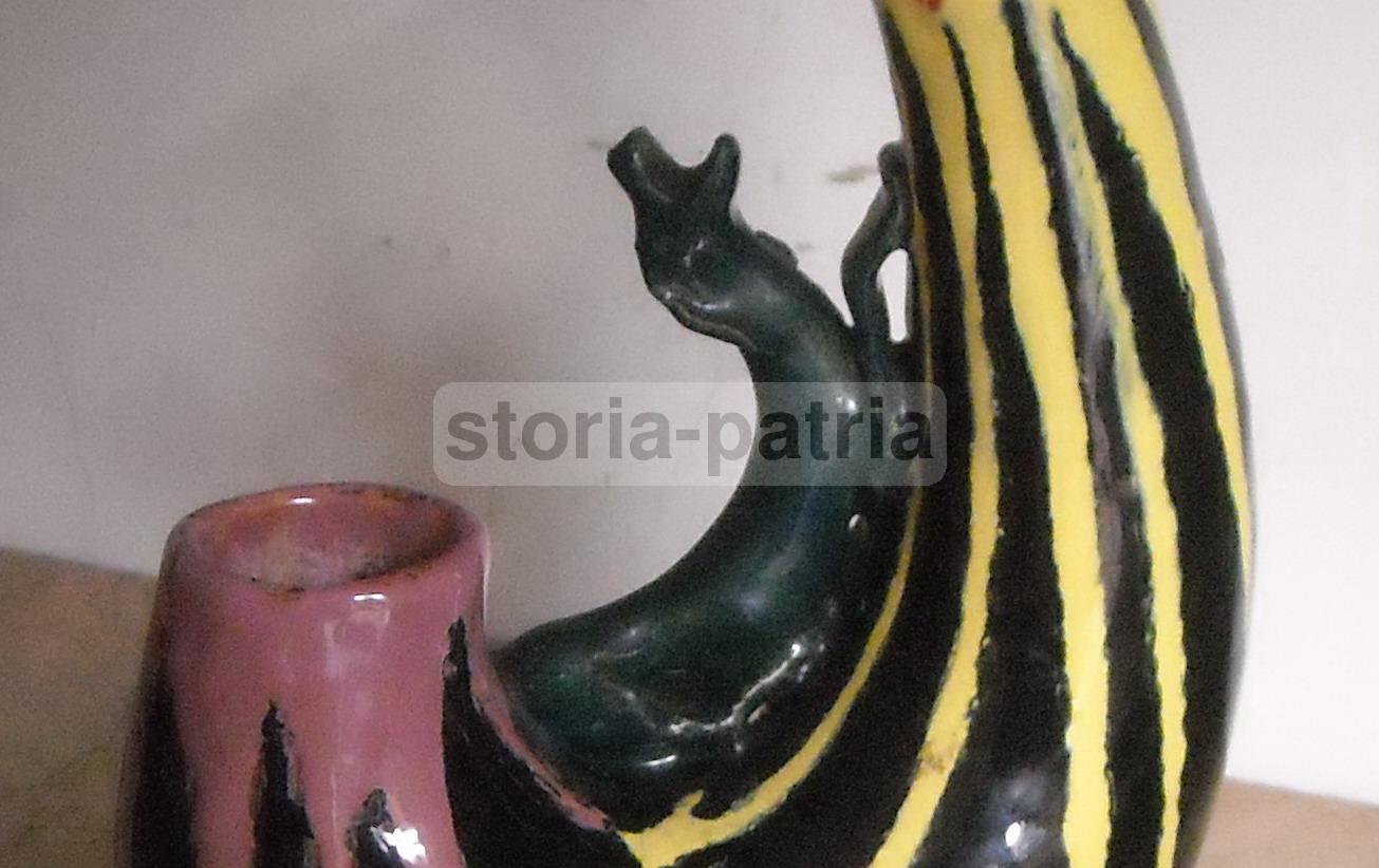 Vaso In Ceramica Artistica Di Grottaglie Con Scultura Di Cane, Anni '30 '50