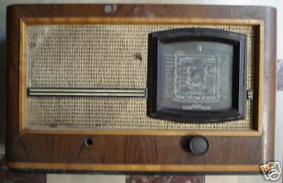 Radio d'Epoca In Legno Degli Anni '40 Da Restaurare