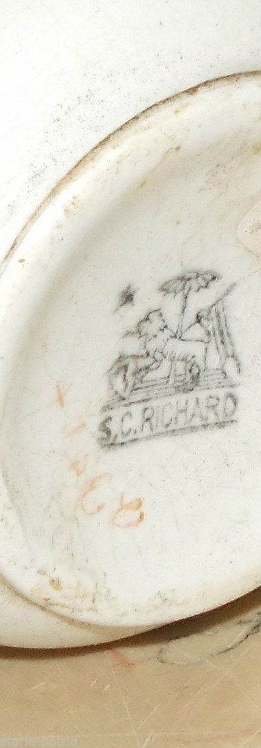 Tazza Antica Richard In Ceramica Decorata A Motivi Floreali, XIX Secolo