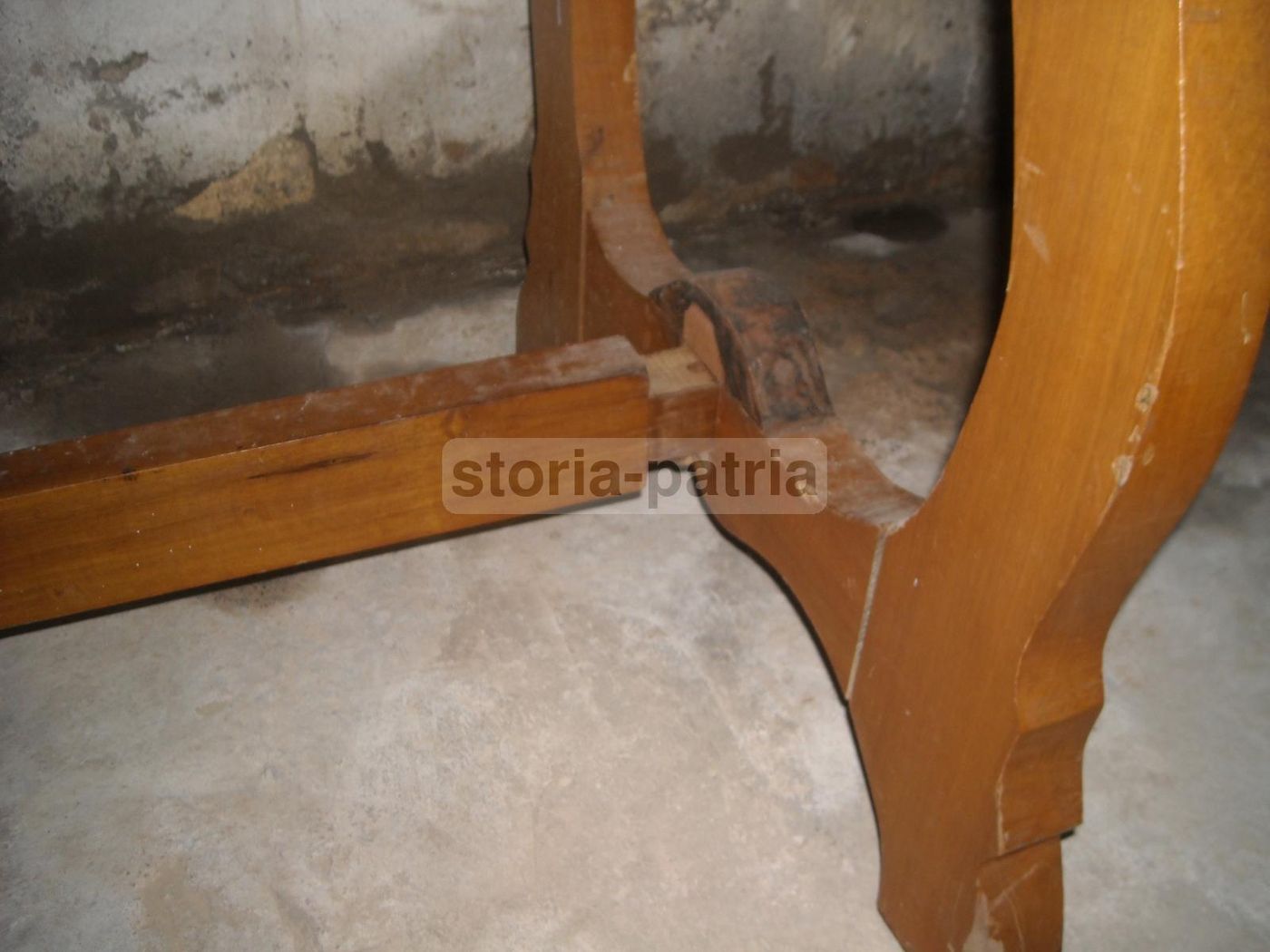 Tavolo Scrittoio Stile Fratino In Legno Massello Da Restaurare