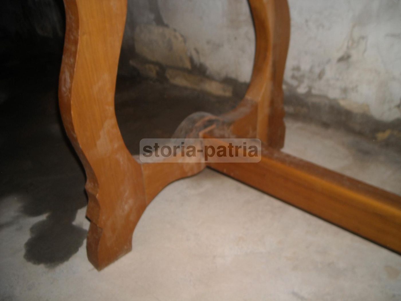 Tavolo Scrittoio Stile Fratino In Legno Massello Da Restaurare