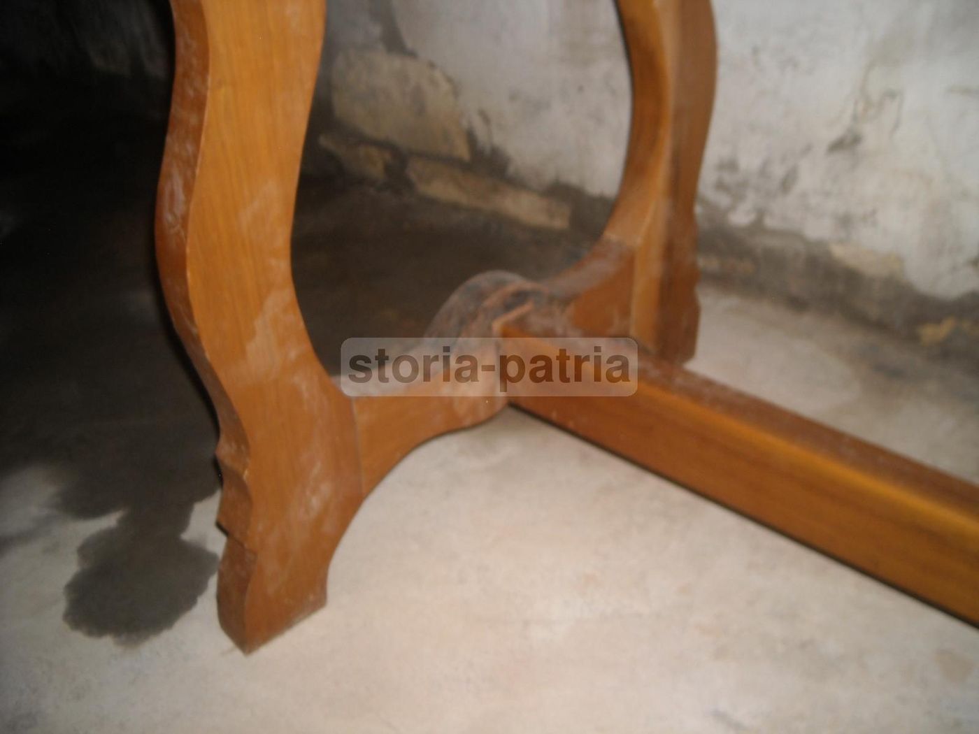 Tavolo Scrittoio Stile Fratino In Legno Massello Da Restaurare