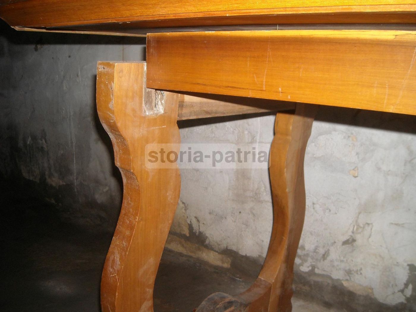 Tavolo Scrittoio Stile Fratino In Legno Massello Da Restaurare