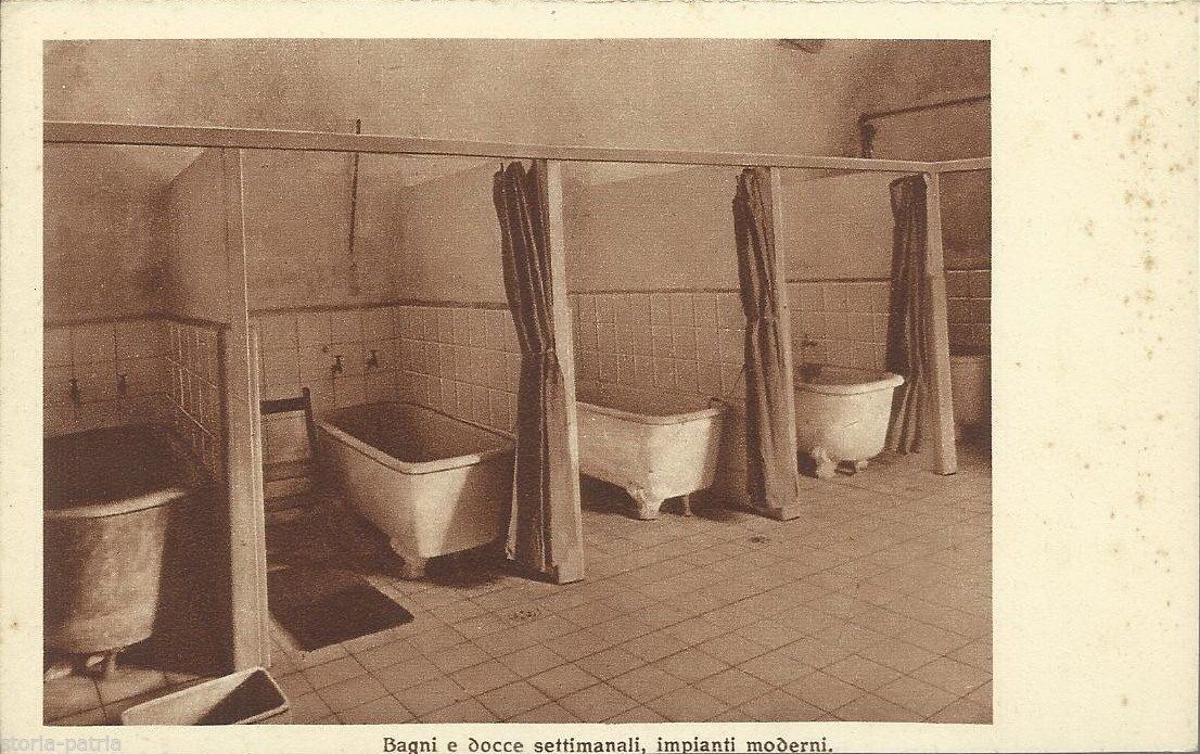 Cartolina Ateneo Collegio "A. Genovesi", Salerno: Bagni E Docce, Anni '20