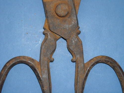 Forbici Antiche In Ferro Battuto Dell'800 Per Sartoria E Pelletteria