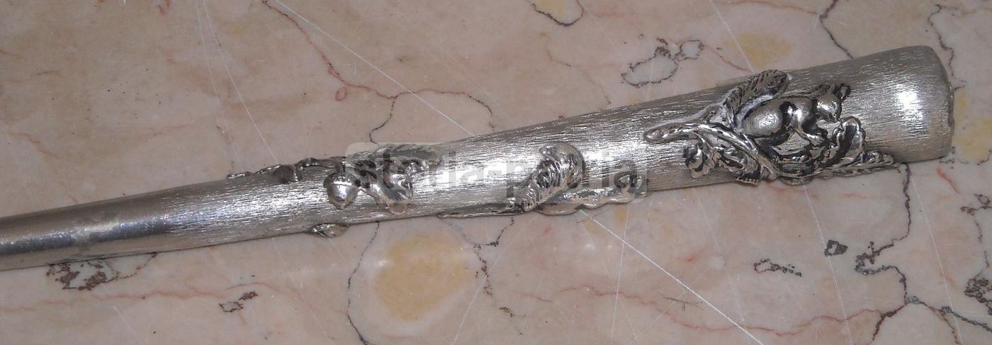 Penna Decorativa Vintage Con Scoiattoli E Ghiande In Metallo Argentato
