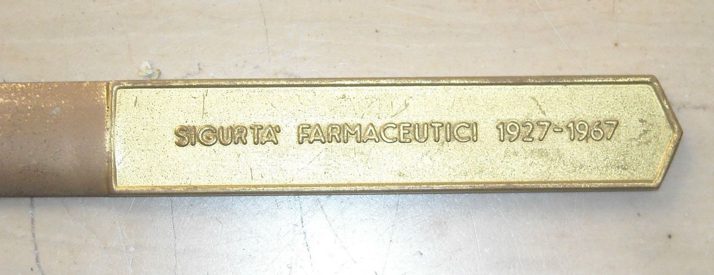 Sfogliacarte Pubblicitario Sigurtà Farmaceutici 1927 1967 Ottone