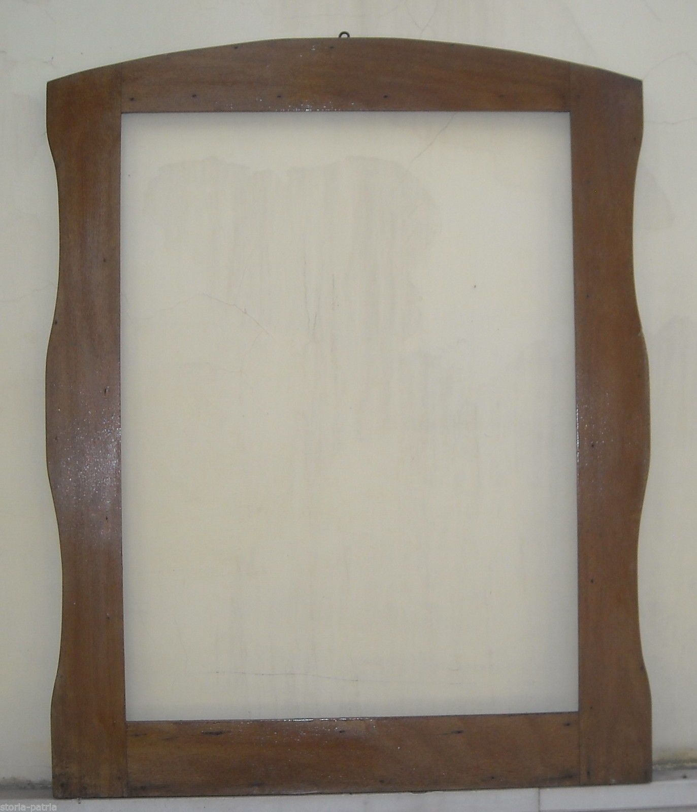Antica Cornice Sinuosa, Primi '900, Legno Di Noce, 83x65 Cm