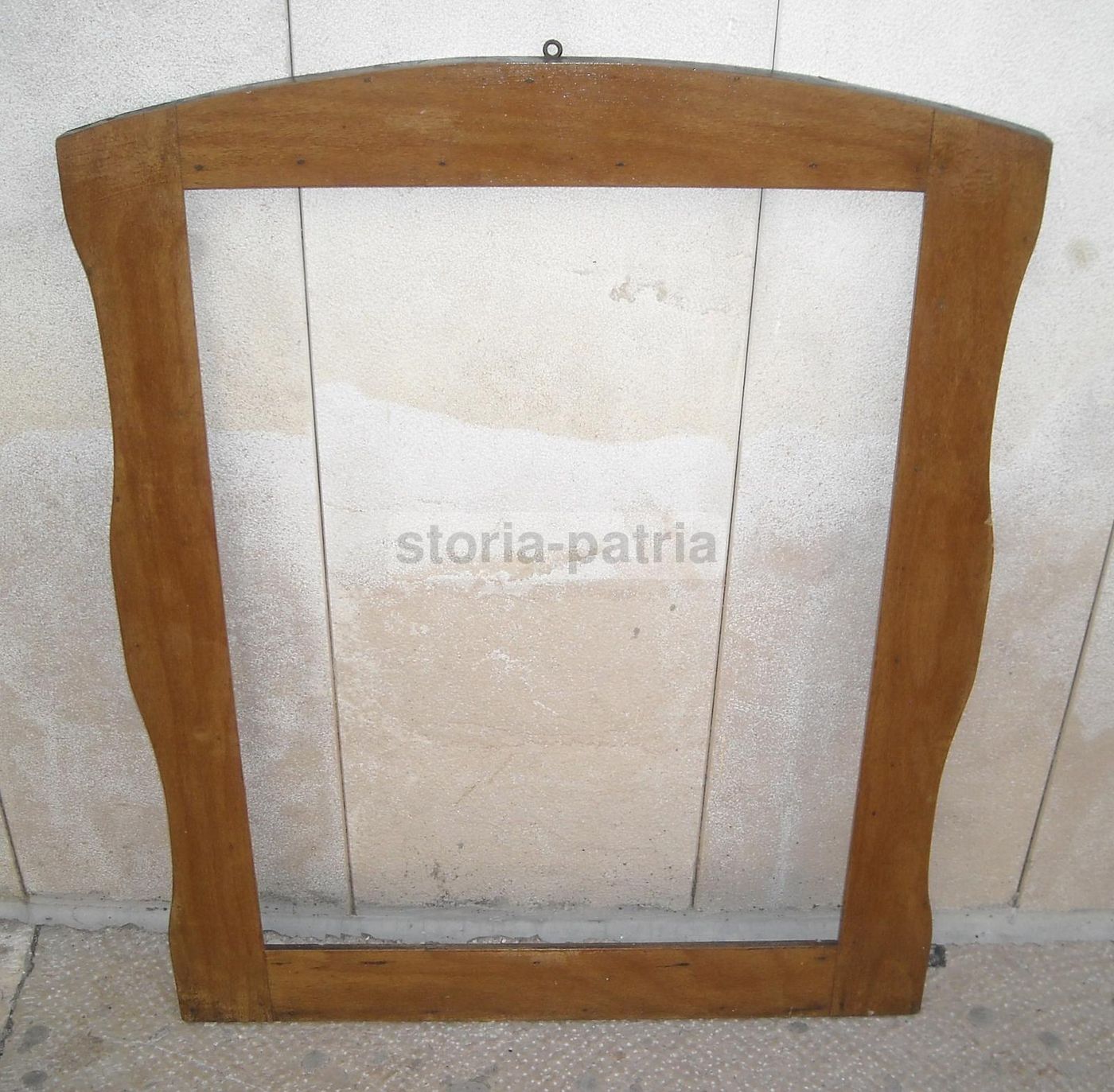 Antica Cornice Sinuosa, Primi '900, Legno Di Noce, 83x65 Cm