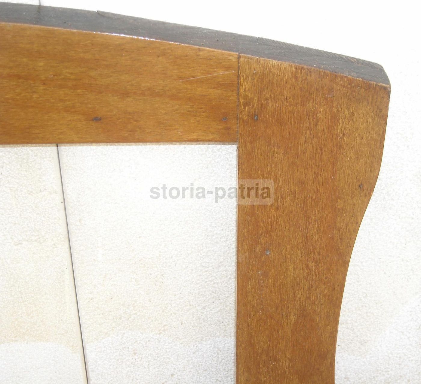 Antica Cornice Sinuosa, Primi '900, Legno Di Noce, 83x65 Cm