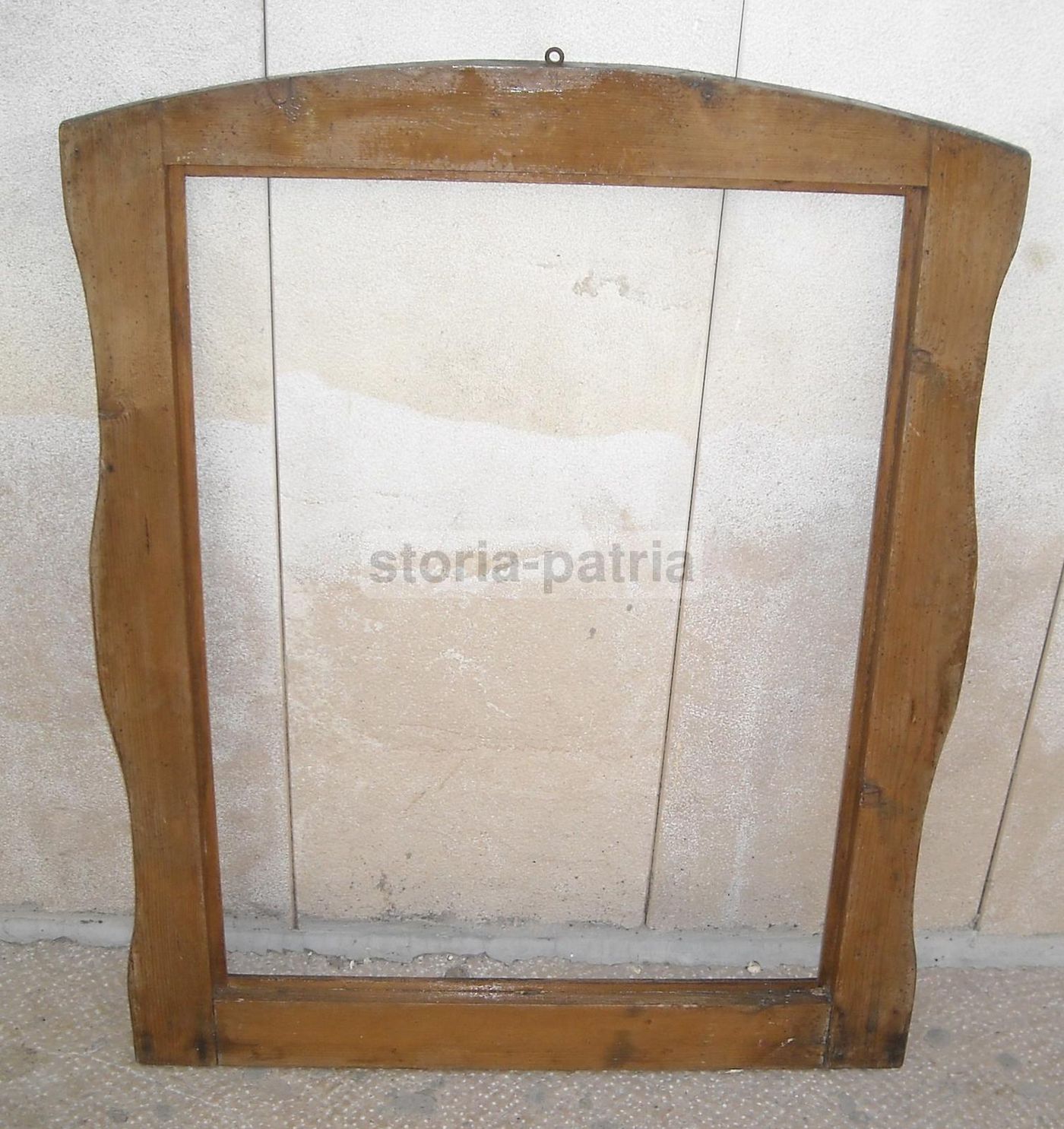 Antica Cornice Sinuosa, Primi '900, Legno Di Noce, 83x65 Cm