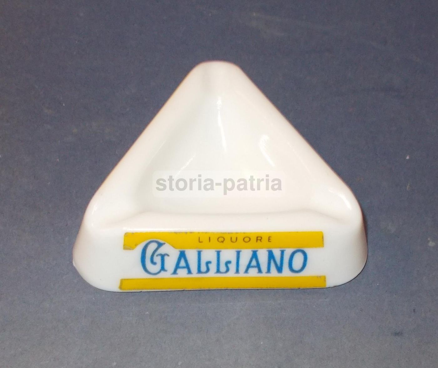 Posacenere Pubblicitario Liquore Galliano In Vetro Opalescente, Anni '60