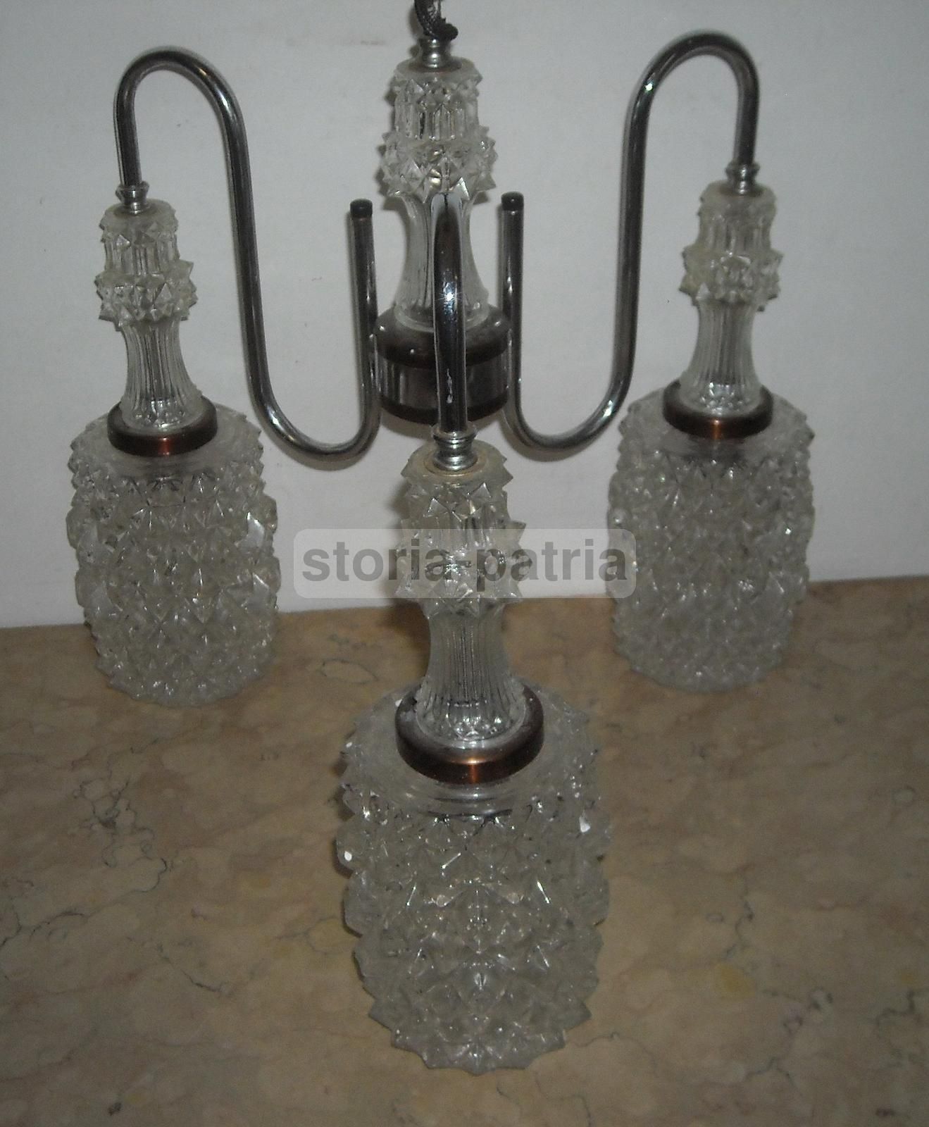 Lampadario Vintage Anni '60 Con Vetri Bugnati A Tre Luci