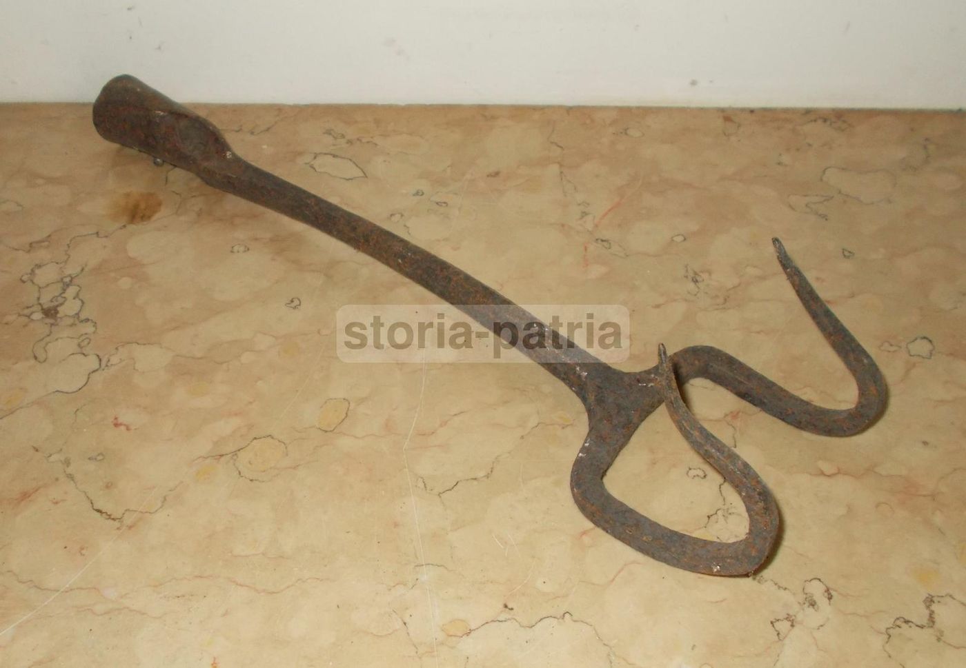 Antico Attrezzo Agricolo In Ferro Battuto, Metà '800