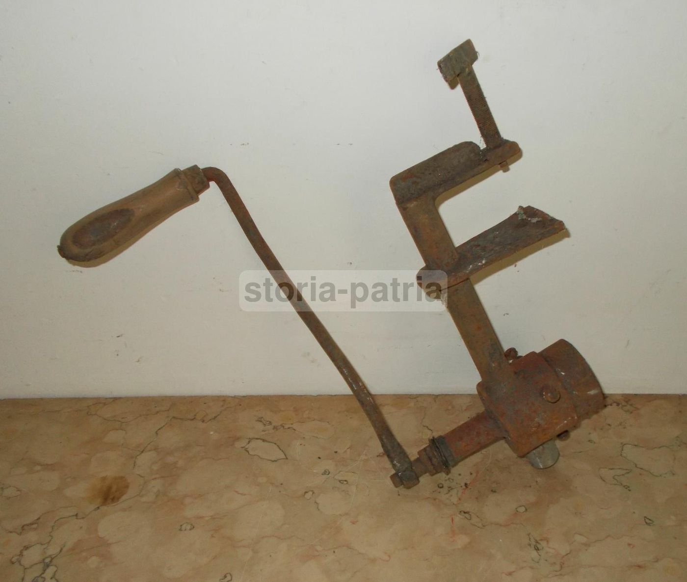 Antico Utensile Da Cucina In Ferro E Legno, Primi '900, Genova