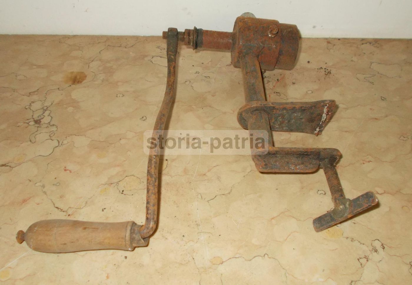 Antico Utensile Da Cucina In Ferro E Legno, Primi '900, Genova