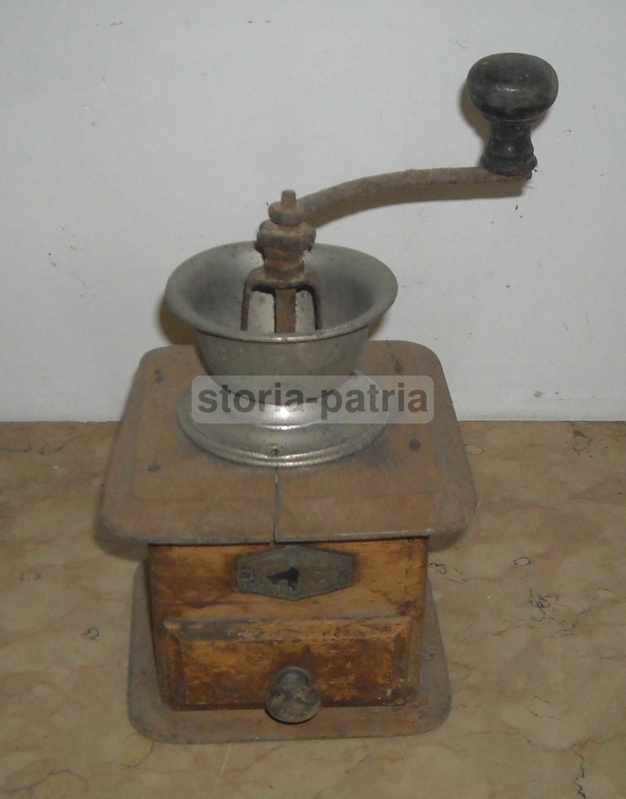 Macinacaffè Antico P.B. Macina Acciaio In Legno E Metallo, Anni '20 '50