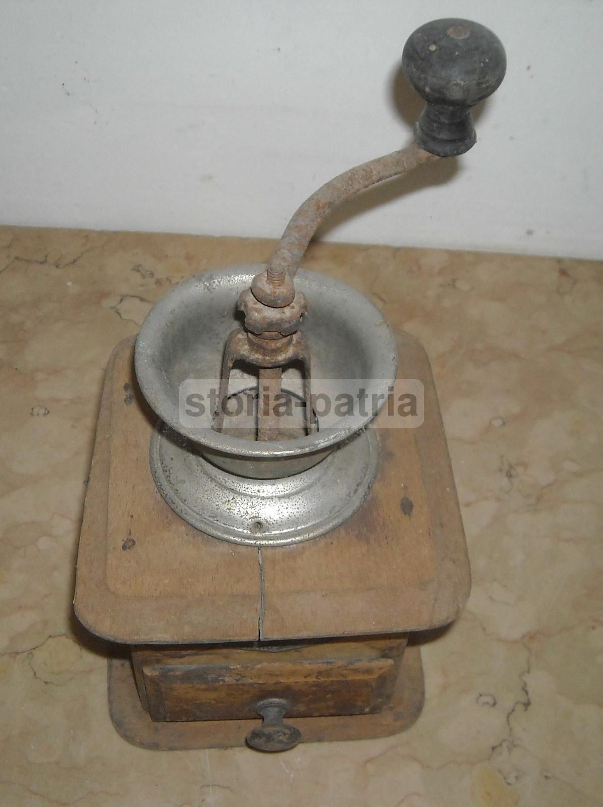 Macinacaffè Antico P.B. Macina Acciaio In Legno E Metallo, Anni '20 '50