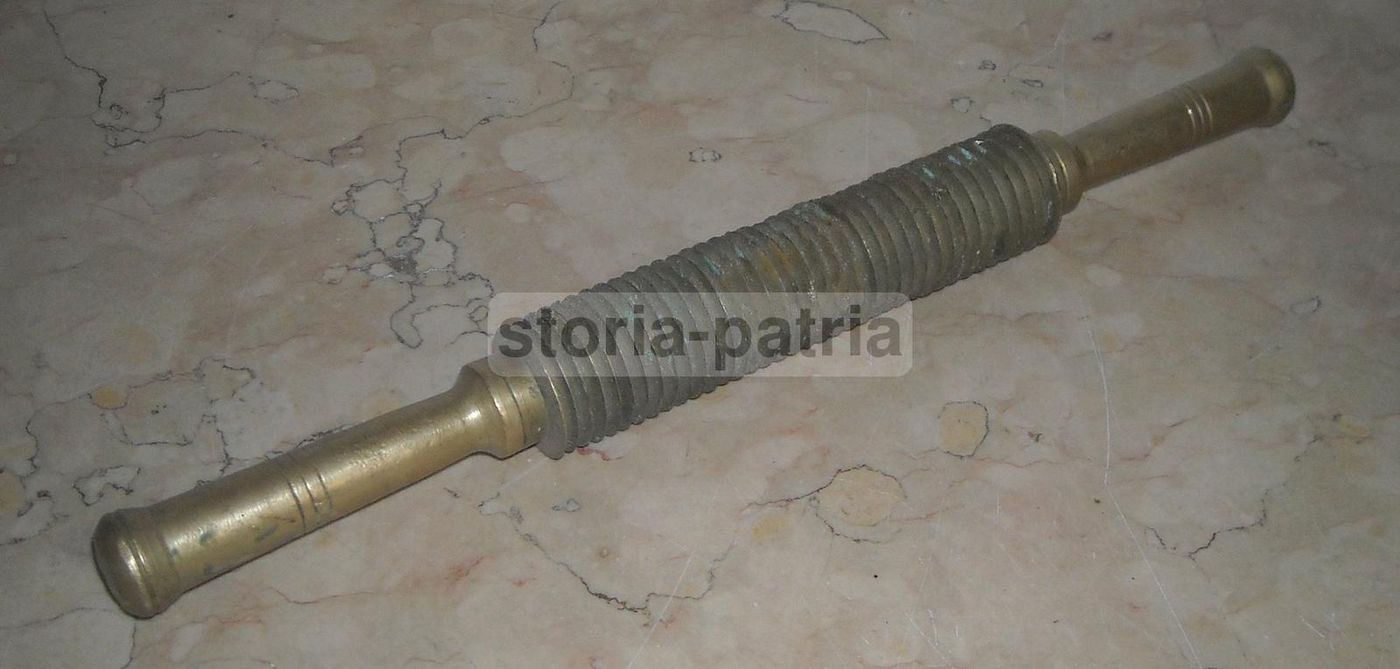 Antico Attrezzo Per Pasta Troccoli In Ottone Fine '800 Originale