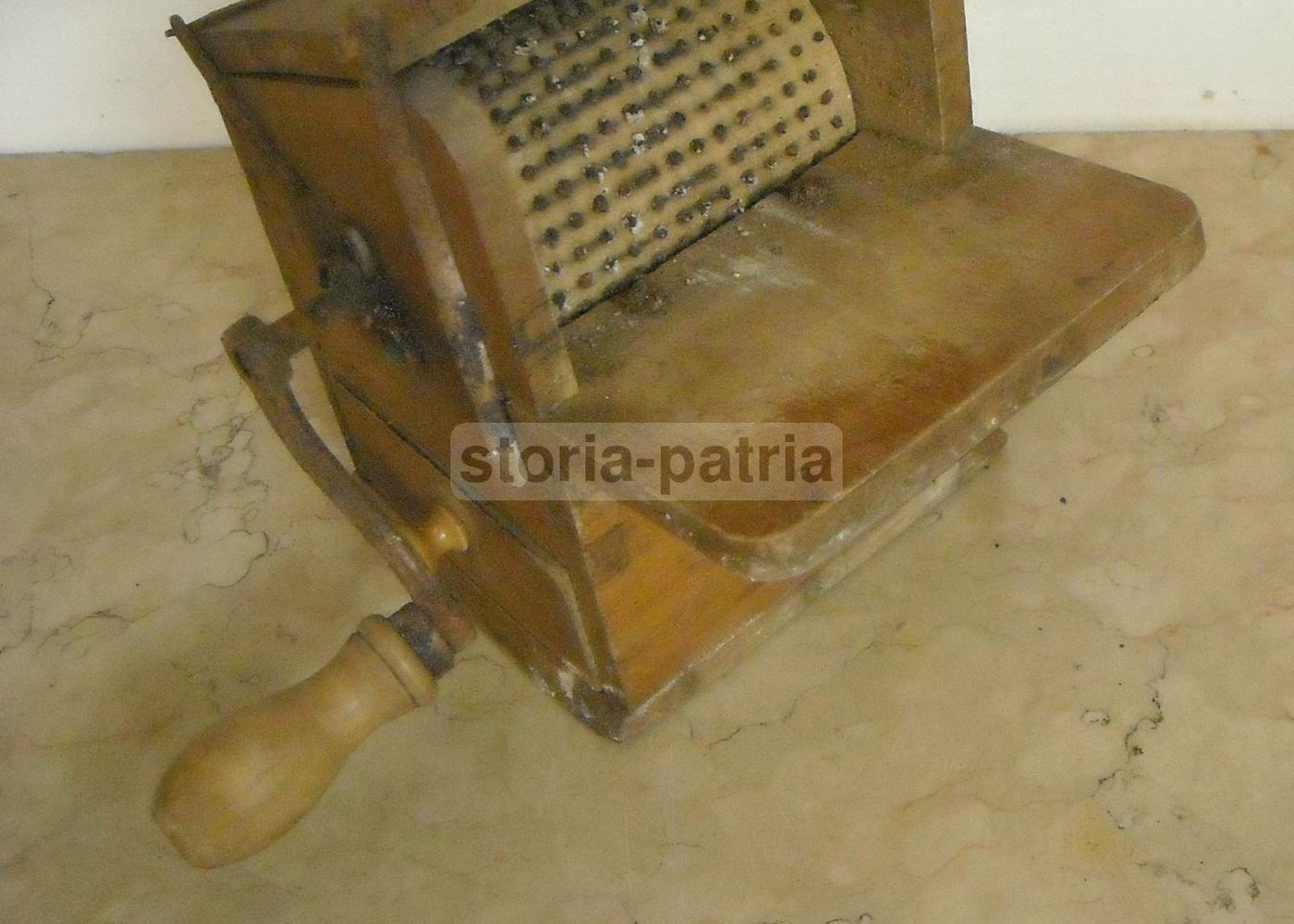 Grattugia Antica Cantoni In Legno, Primi '900
