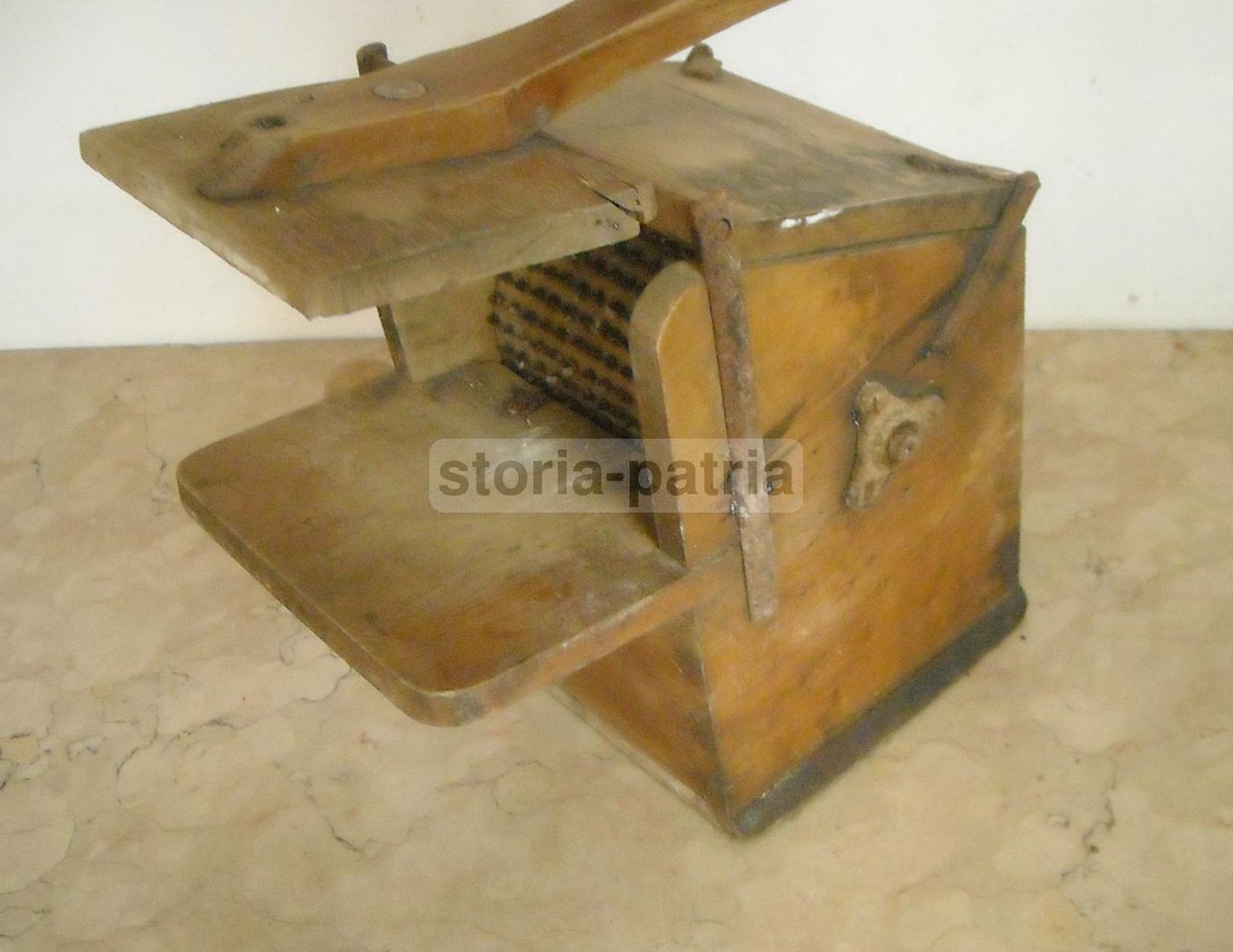 Grattugia Antica Cantoni In Legno, Primi '900