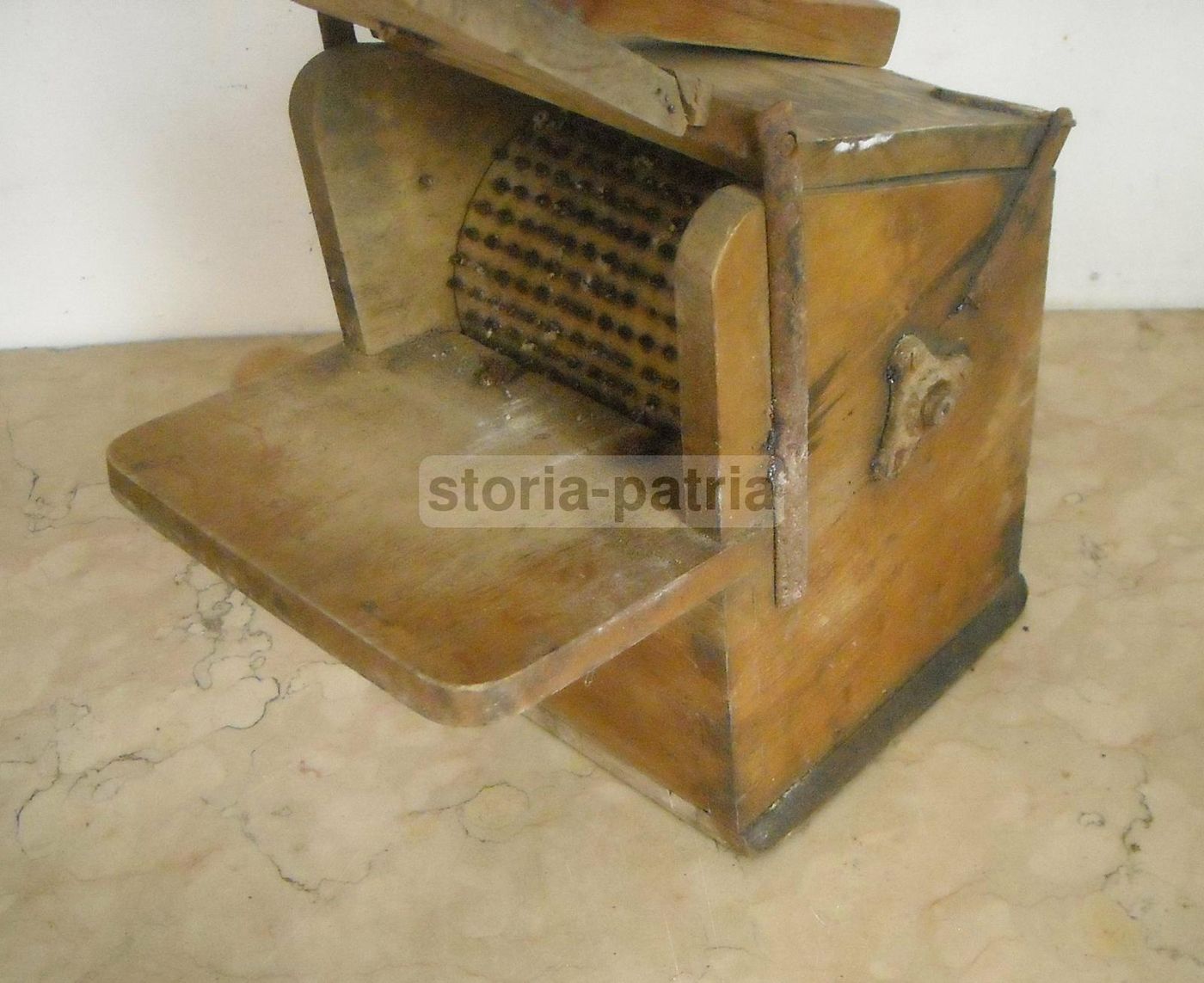 Grattugia Antica Cantoni In Legno, Primi '900
