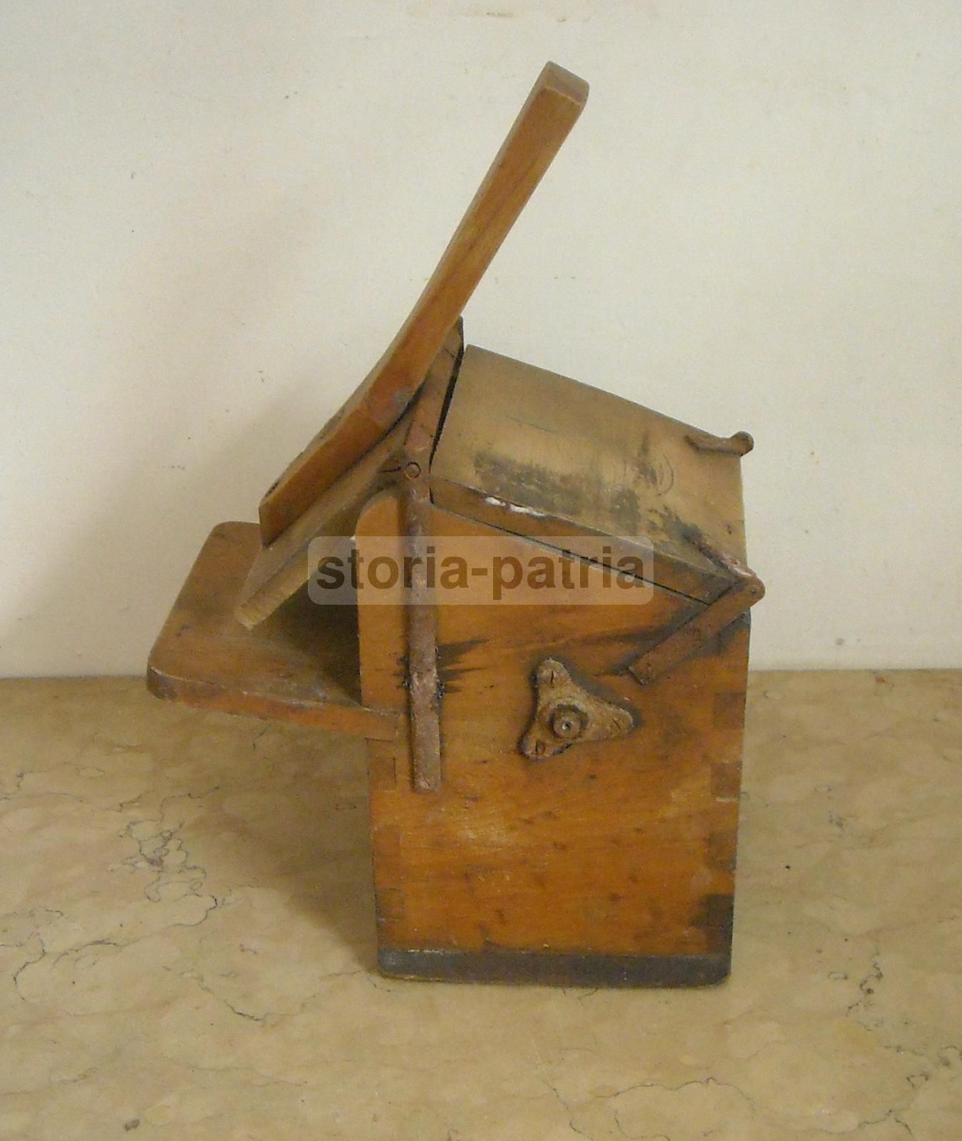 Grattugia Antica Cantoni In Legno, Primi '900