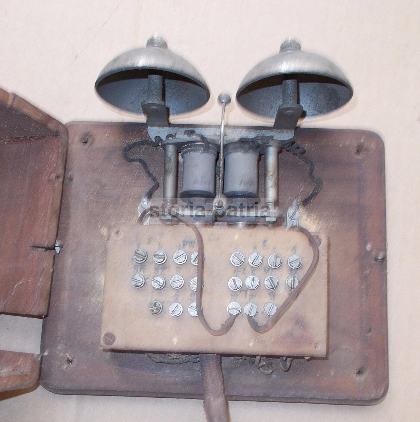 Antico Telefono Con Suonerie, Fine '800   Inizio '900