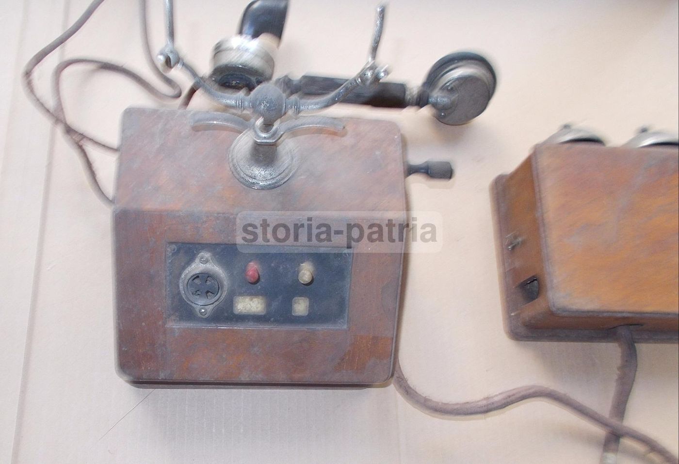 Antico Telefono Con Suonerie, Fine '800   Inizio '900