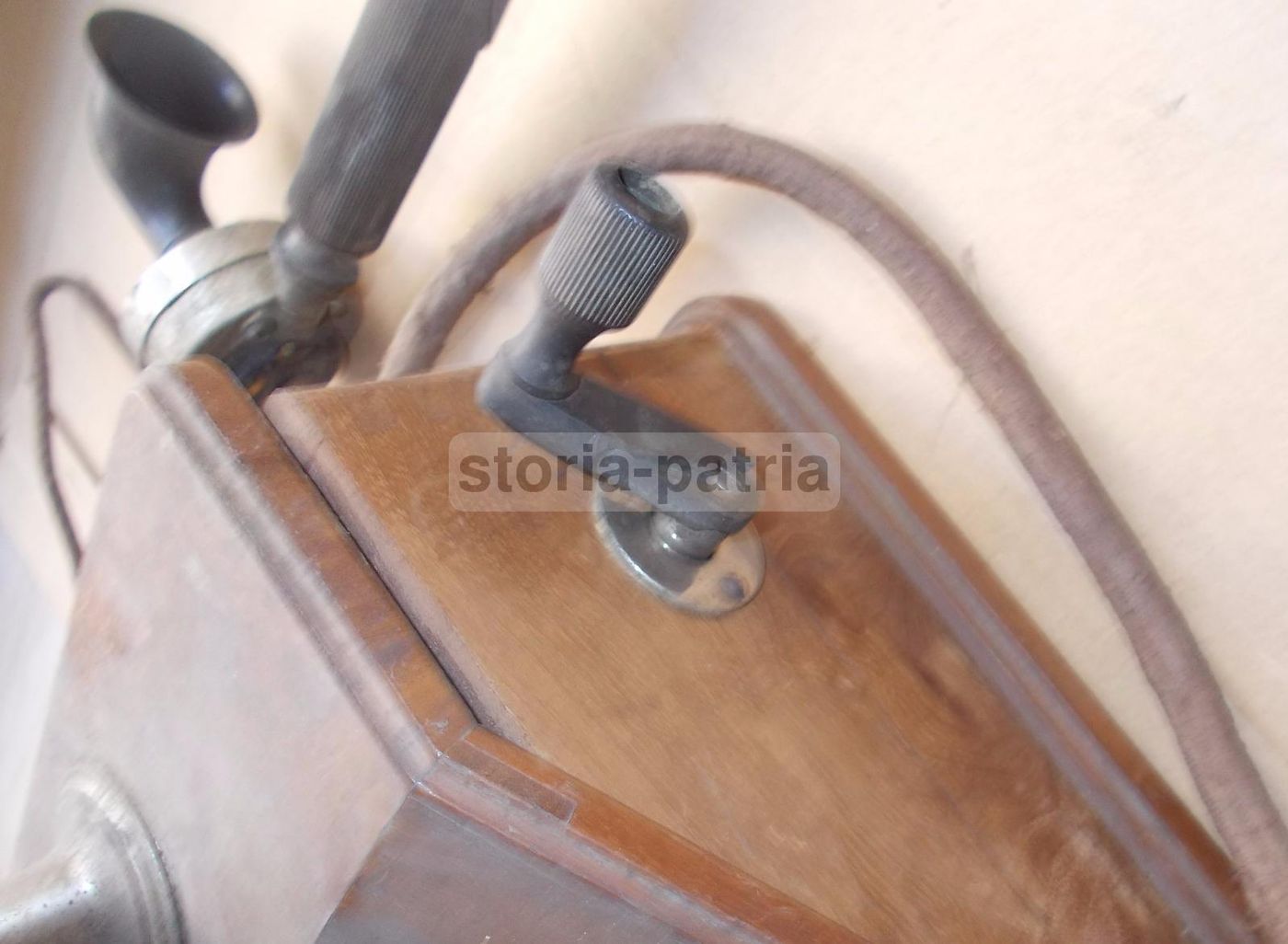 Antico Telefono Con Suonerie, Fine '800   Inizio '900