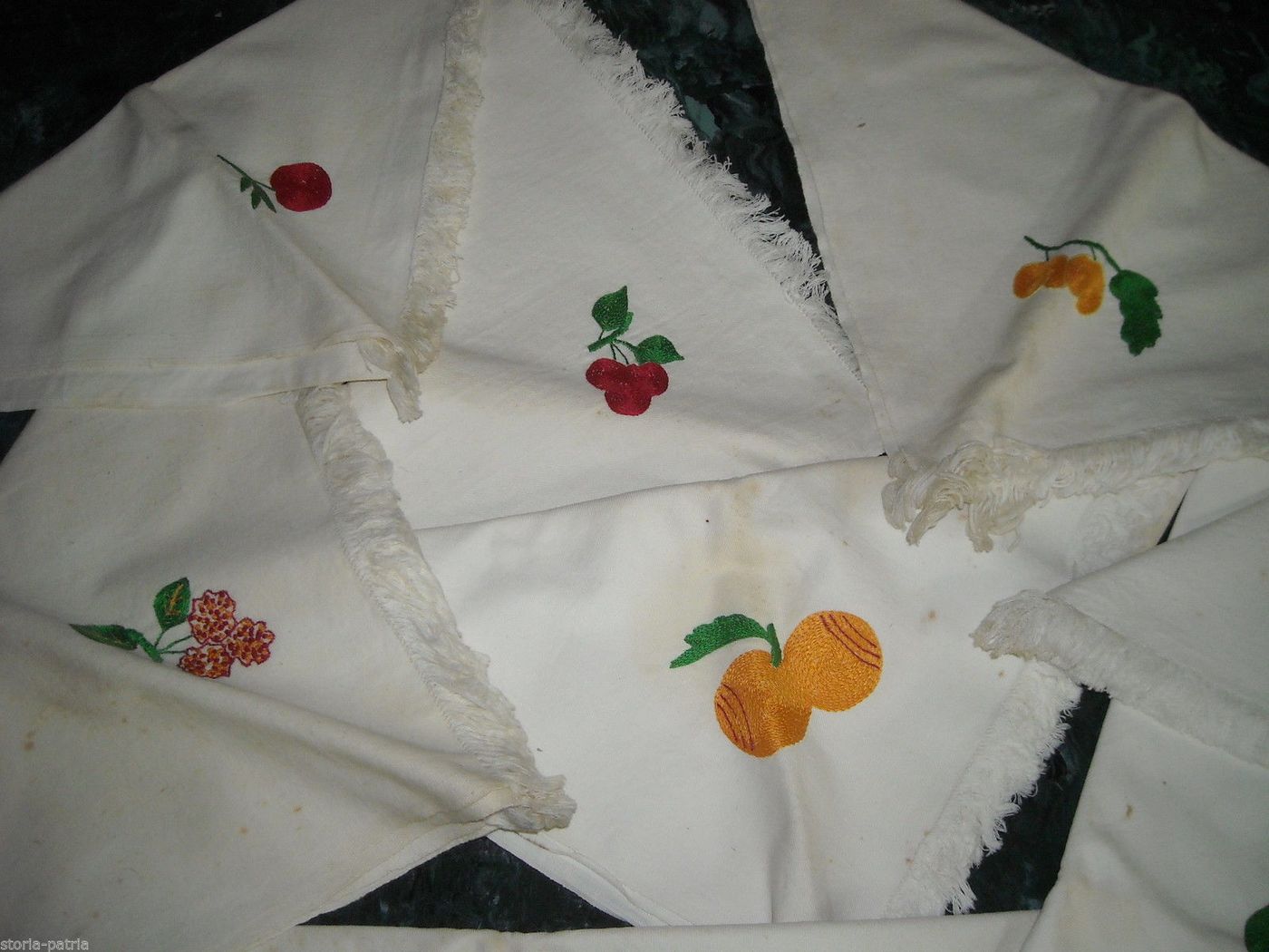 Tovaglioli Ricamati d'Epoca Con Frutta Anni '50 (set 8 Pezzi)