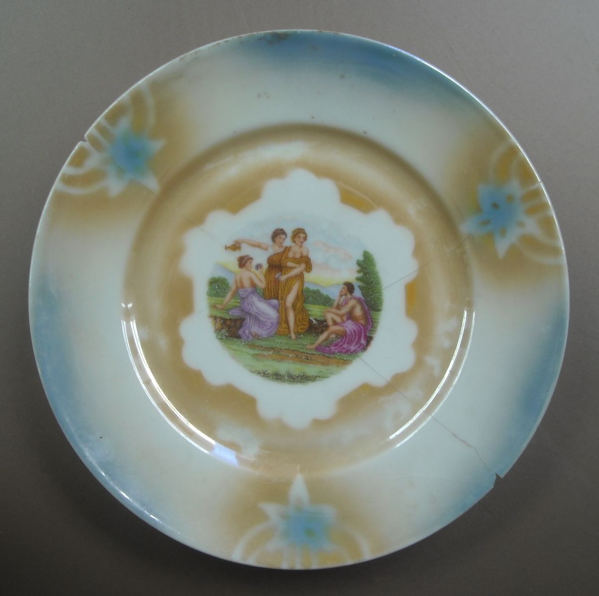 Piatto Richard Ginori In Porcellana Con Decoro Mitologico E Floreale, Anni '20