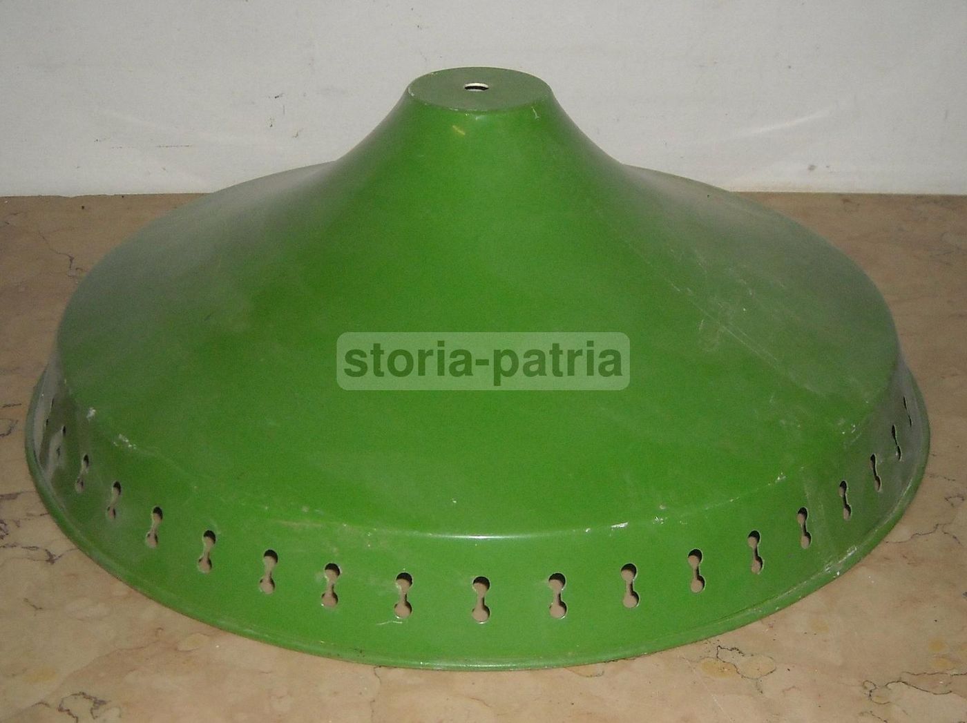 Coppa Per Lampada Vintage In Latta Laccata Verde Anni '30 '60