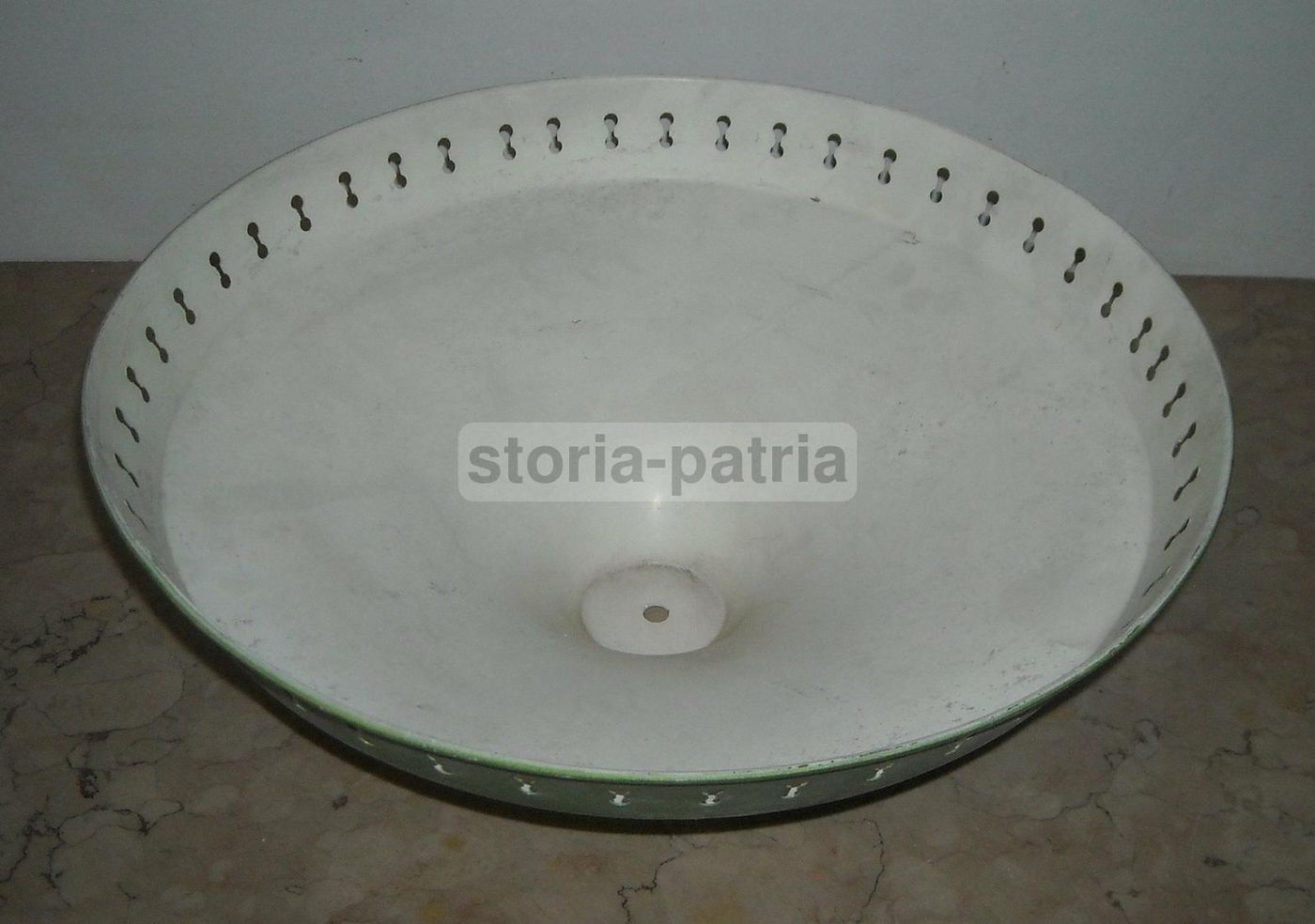 Coppa Per Lampada Vintage In Latta Laccata Verde Anni '30 '60