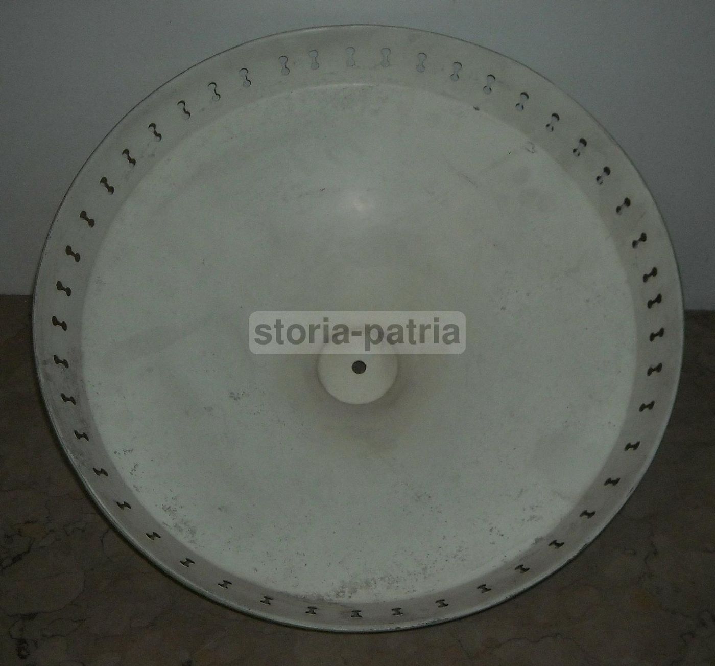 Coppa Per Lampada Vintage In Latta Laccata Verde Anni '30 '60