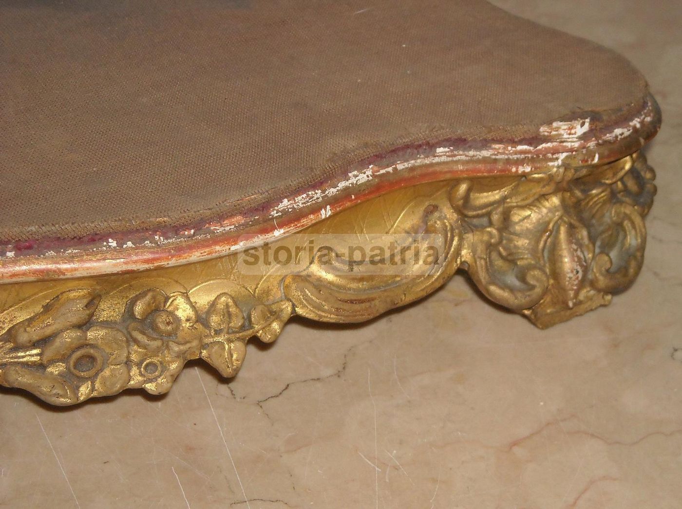 Base Antica In Legno Dorato Per Orologi E Sculture, XIX Secolo