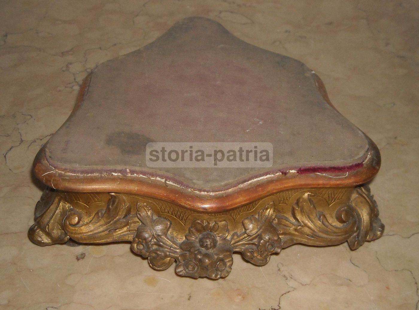 Base Antica In Legno Dorato Con Fregi Per Sculture, XIX Secolo