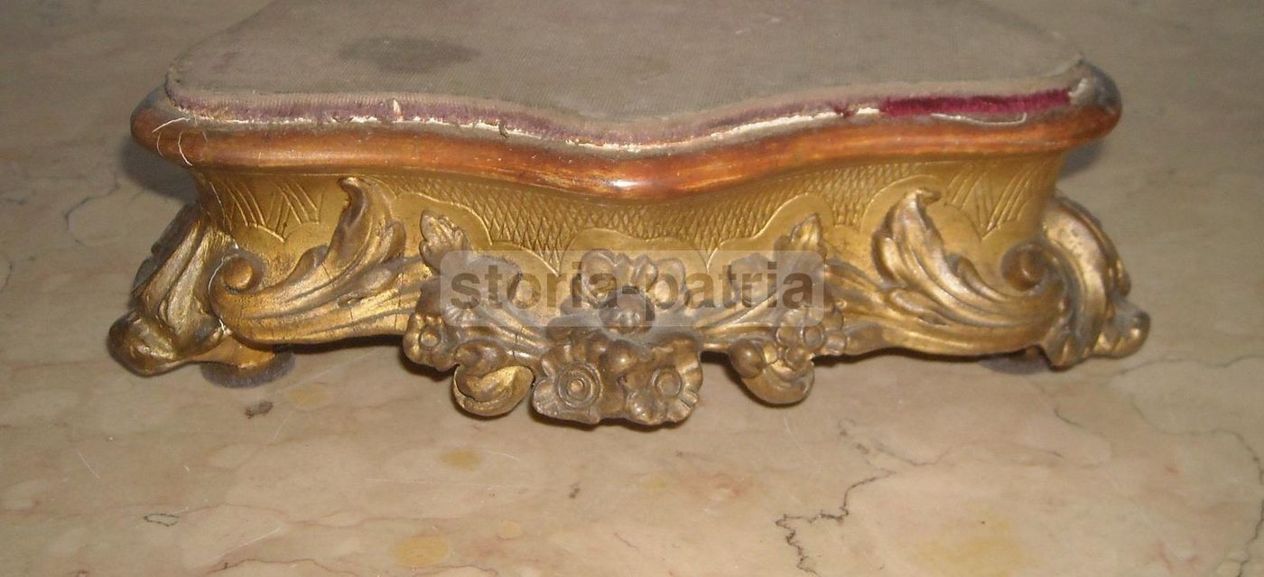 Base Antica In Legno Dorato Con Fregi Per Sculture, XIX Secolo