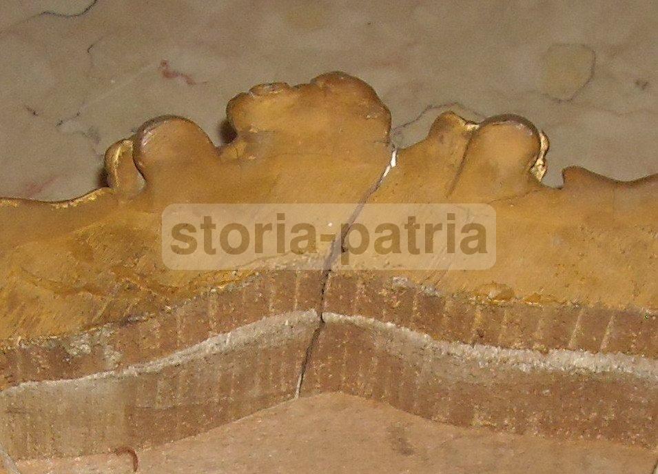 Base Dorata Ottocentesca Per Sculture E Porcellane Cm 20x7
