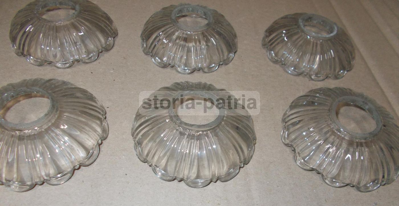 Sei Piattini In Vetro Per Lampade d'Epoca, Prima Metà Del '900