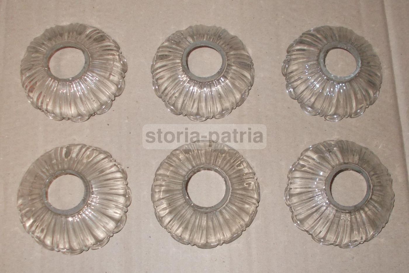 Sei Piattini In Vetro Per Lampade d'Epoca, Prima Metà Del '900