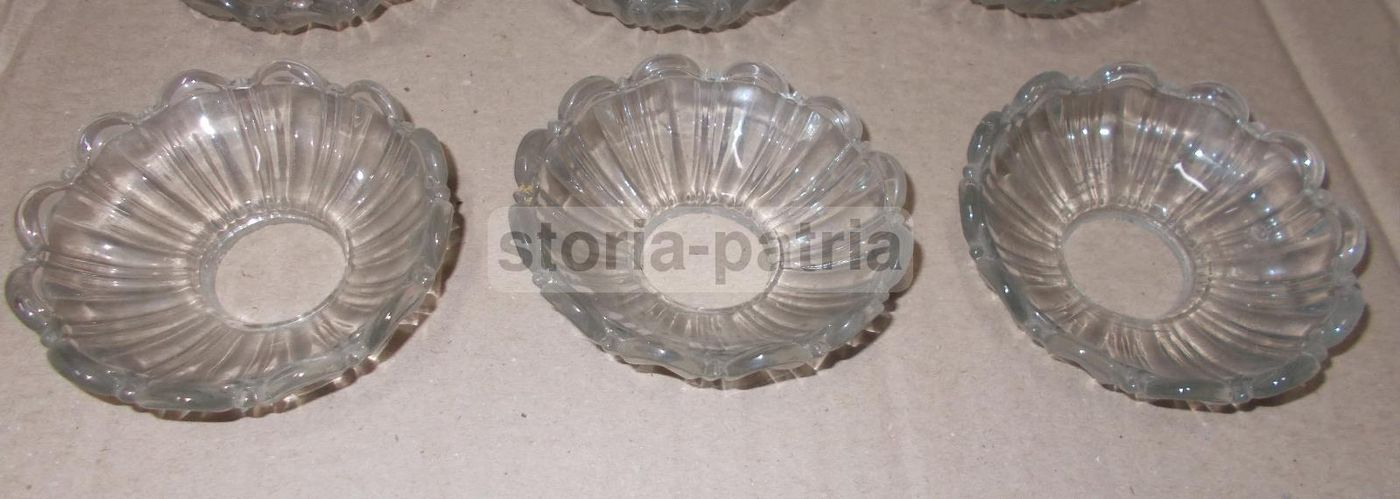 Sei Piattini In Vetro Per Lampade d'Epoca, Prima Metà Del '900