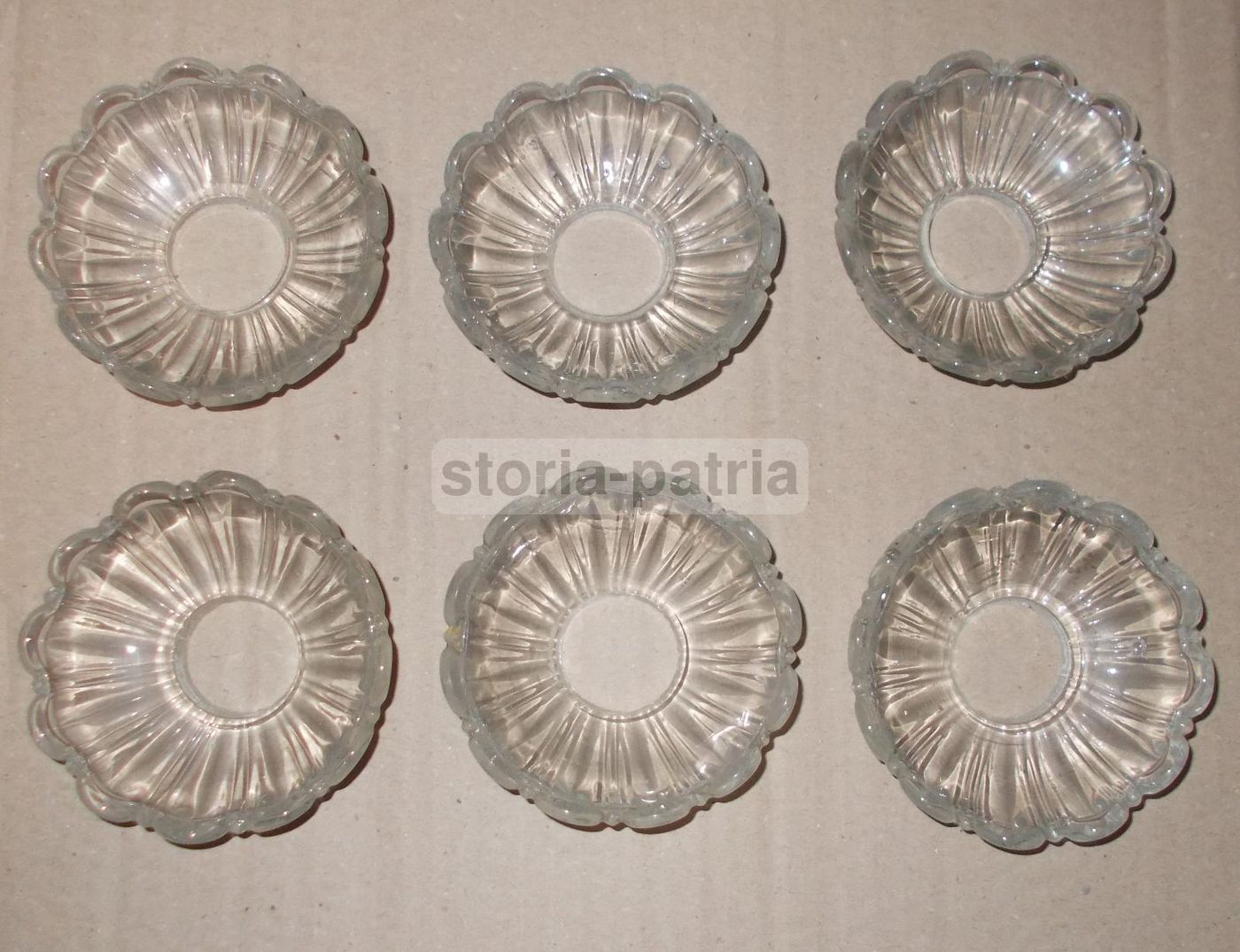 Sei Piattini In Vetro Per Lampade d'Epoca, Prima Metà Del '900