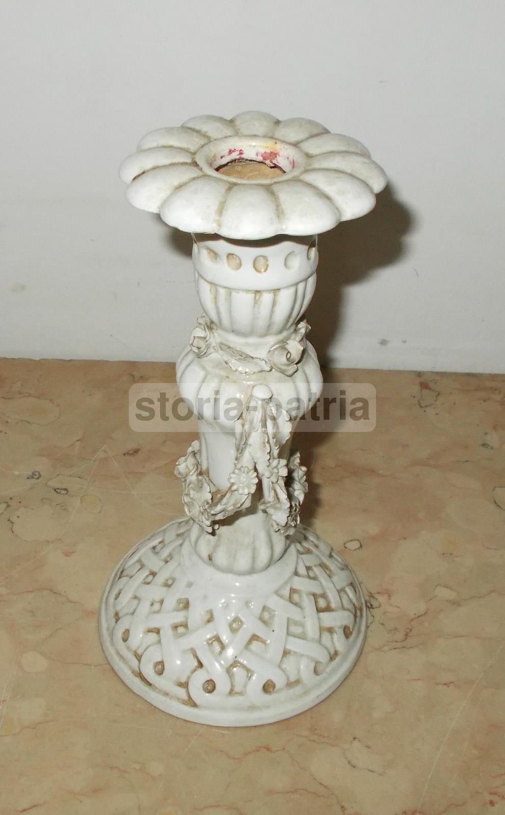Candeliere Bassano Antica In Ceramica Bianca Con Decorazioni Floreali