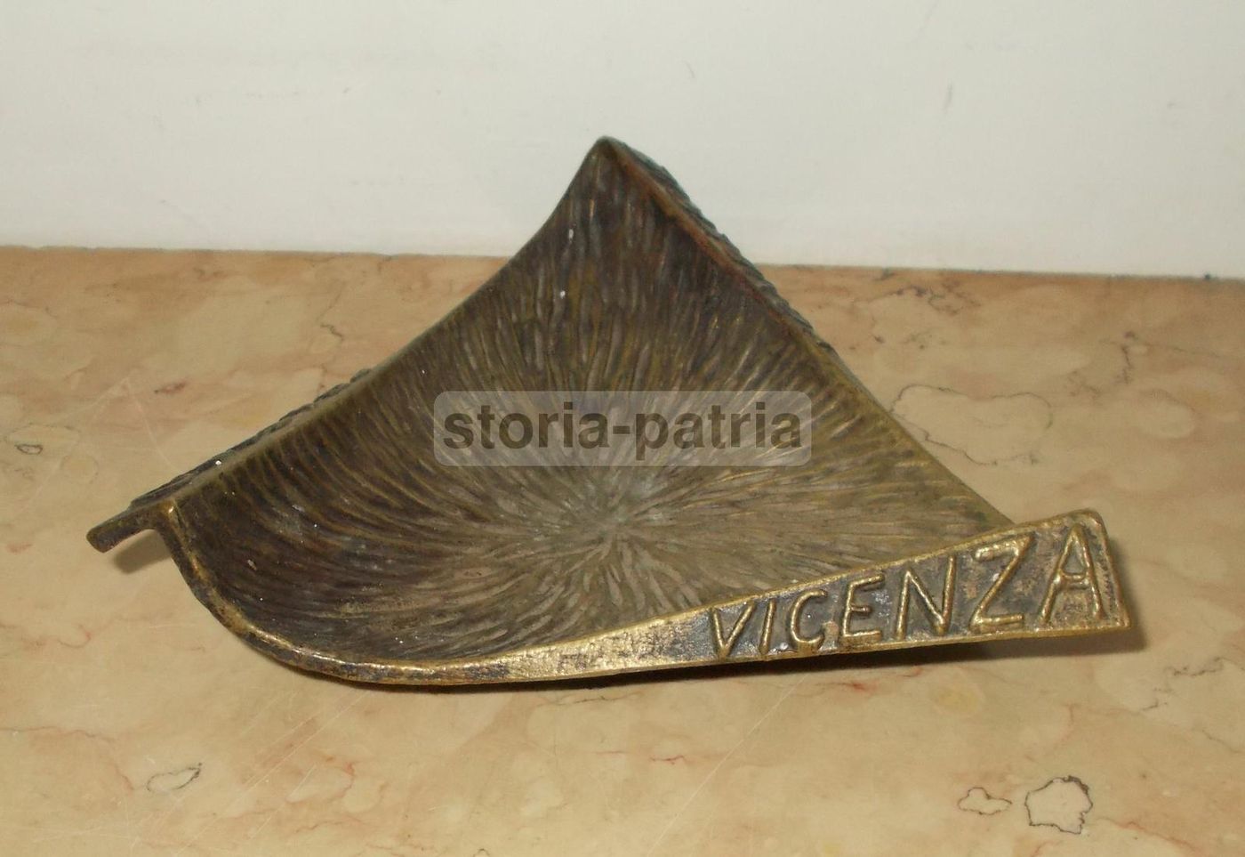 Soprammobile Pubblicitario Fonderie Fracaro Vicenza, Metallo Bronzato