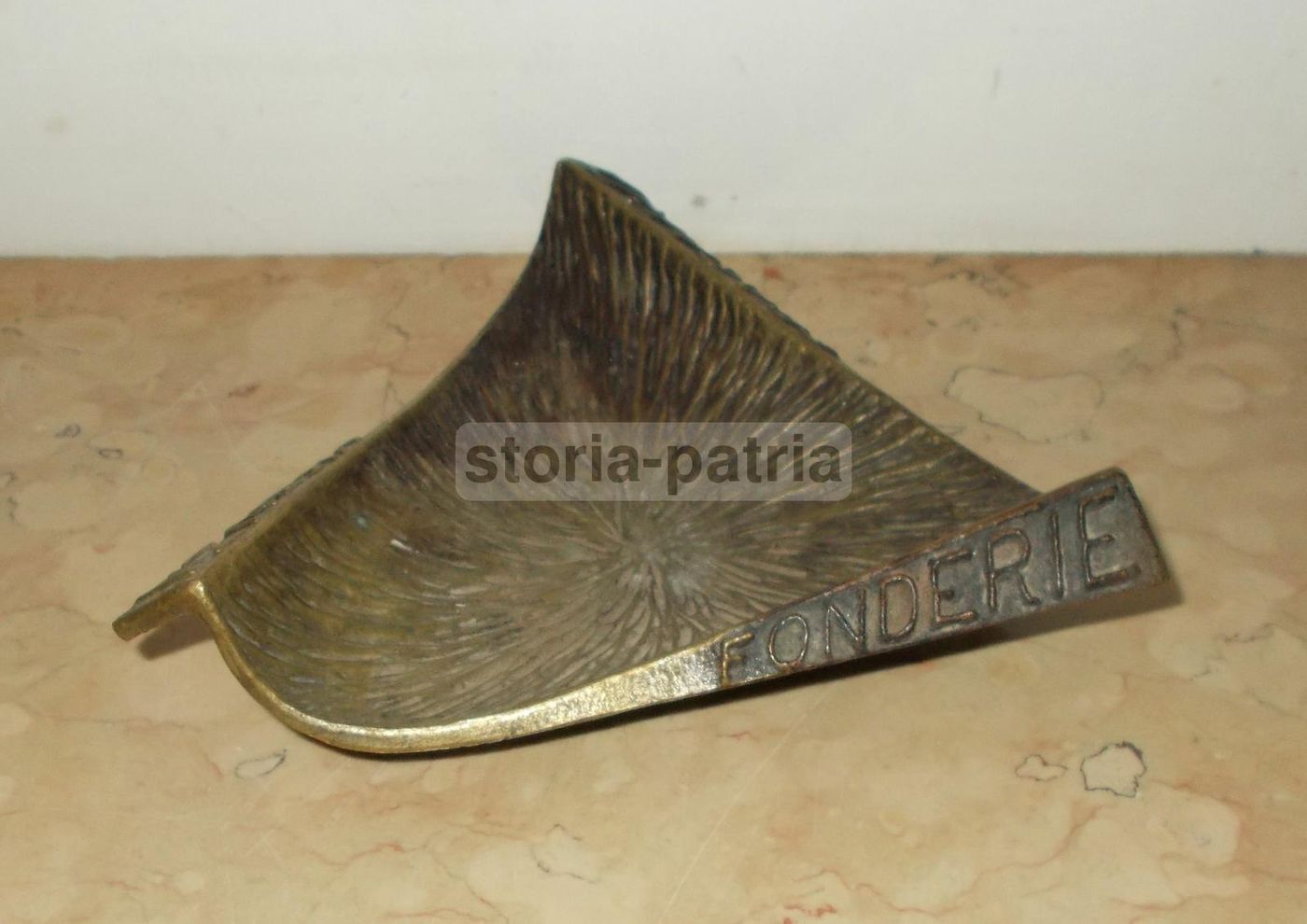 Soprammobile Pubblicitario Fonderie Fracaro Vicenza, Metallo Bronzato
