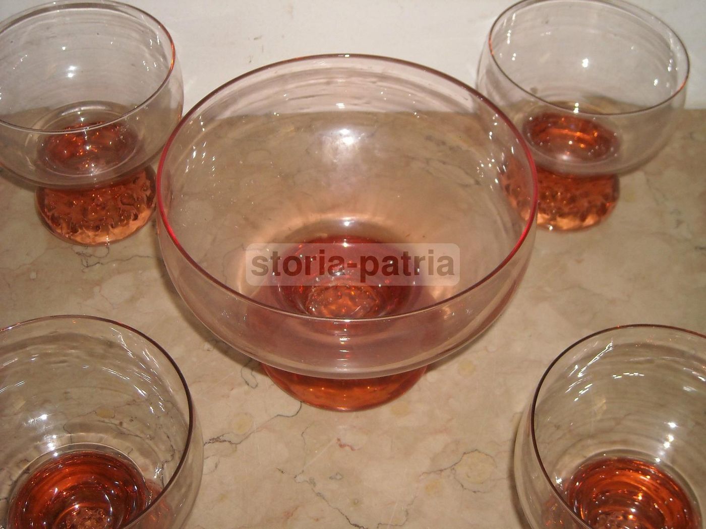Set 5 Ciotole In Vetro Rosa Anni '50 Per Gelato E Macedonie