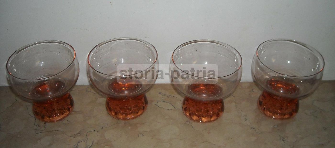 Set 5 Ciotole In Vetro Rosa Anni '50 Per Gelato E Macedonie